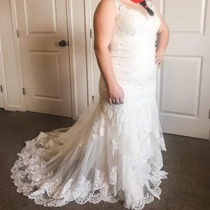 Wedding dress